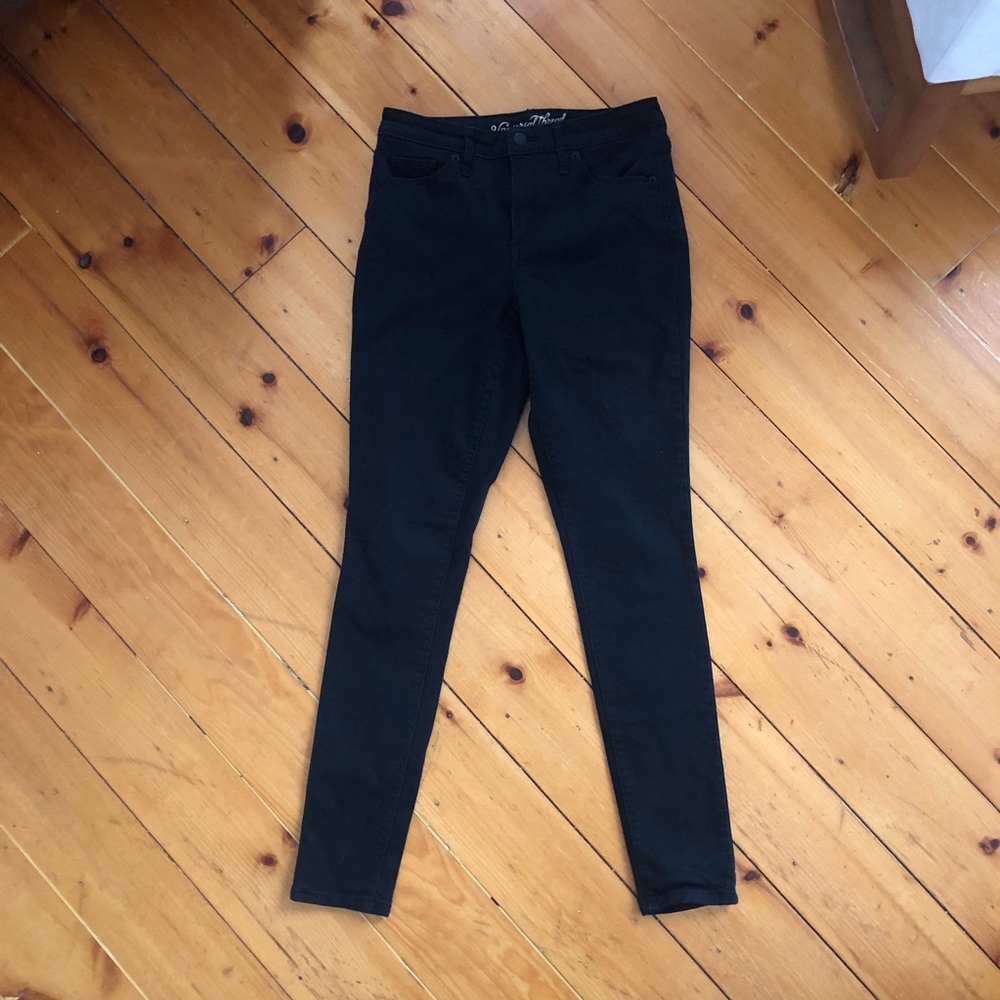 Universal Thread High Rise Skinny Jeans -Black - Size 4R